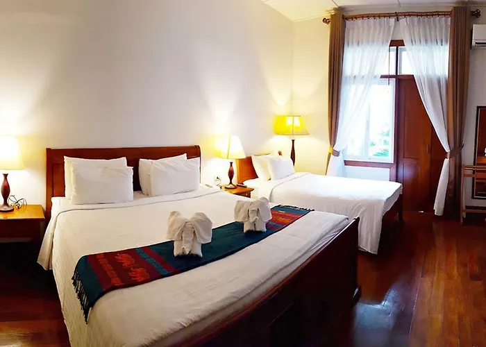 Hotel Dinsomon 3*