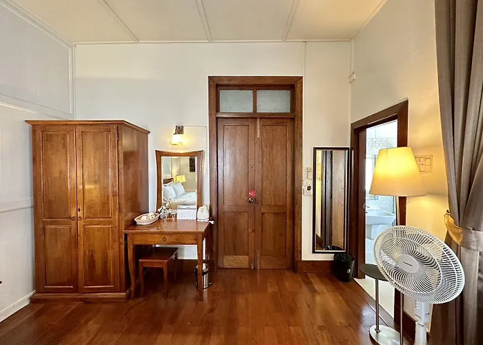Hotel Dinsomon 3*